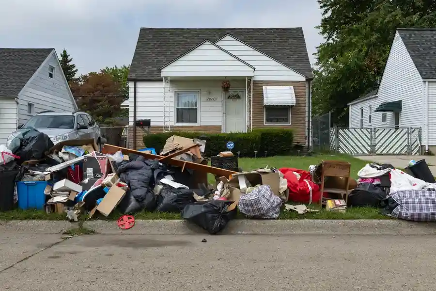 Affordable Junk Furniture Removal in Commerce City, CO Affordable Junk Furniture Removal in Commerce City, CO
