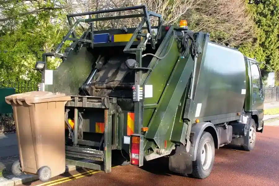 Why Junk Disposal Is Essential For Seasonal Cleanouts in Commerce City, CO Why Junk Disposal Is Essential For Seasonal Cleanouts in Commerce City, CO
